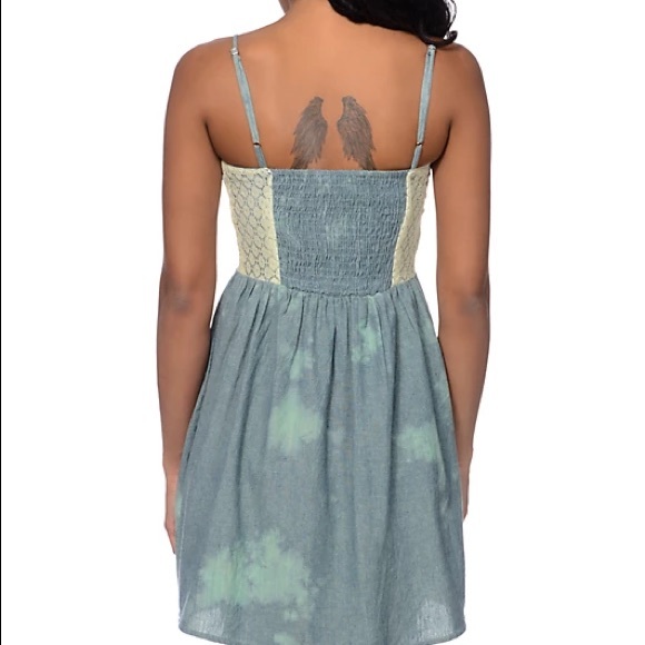 ❤️ 🔥 Denim looking Tidied dress - Picture 3 of 8